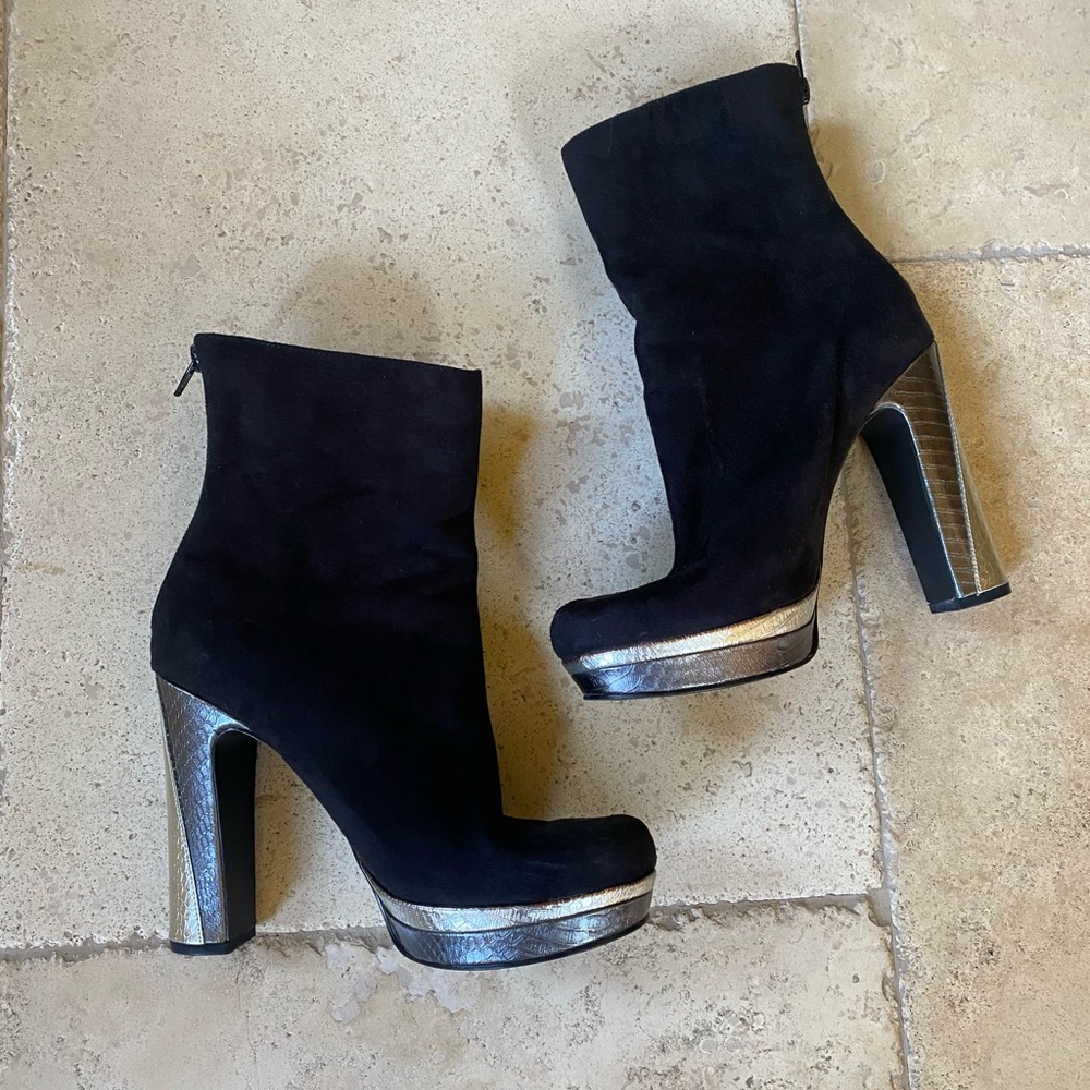 Rare Patricia Field for Payless black & silver platform ankle boots 7.5